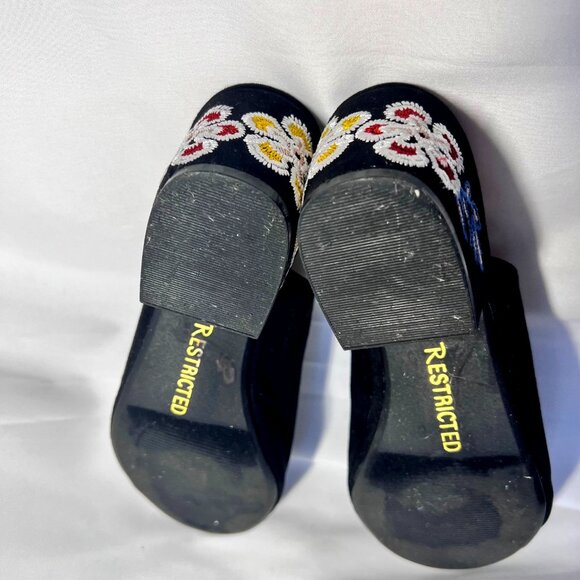 Restricted Women's Slip On Block 2 1/2" Heels-Black Floral Embroidered-Open Toe - Picture 10 of 16